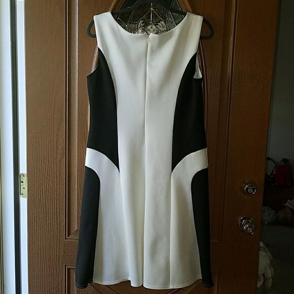 Michael Tyler black and white dress SZ L NWT - Picture 5 of 7